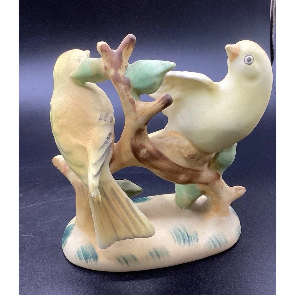 Vintage Porcelain Ceramic Canaries On A Branch 3.75" T x 3.5" W Figurine‎ Decor